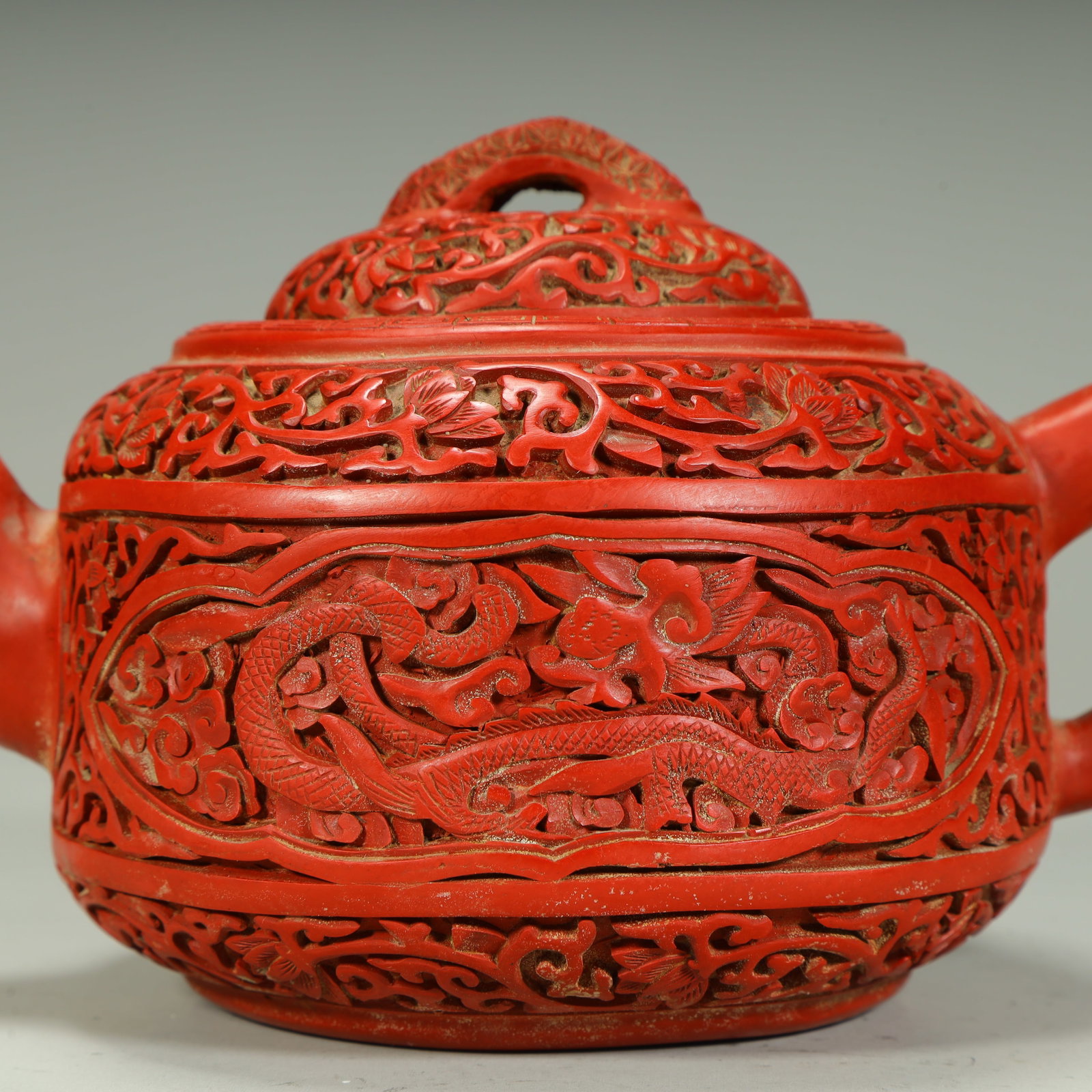 One teapot with carved red cloud and dragon patterns - 4