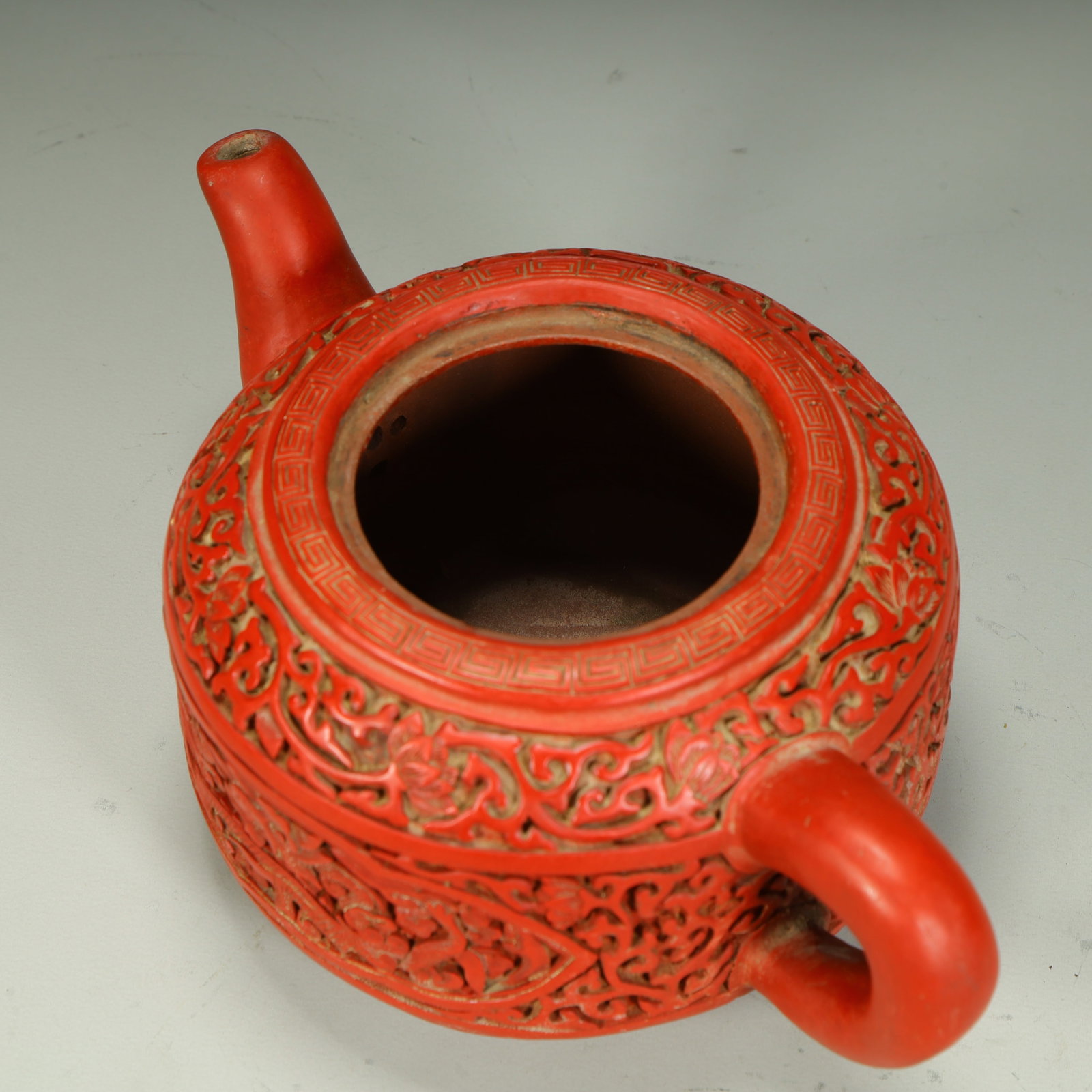 One teapot with carved red cloud and dragon patterns - 7