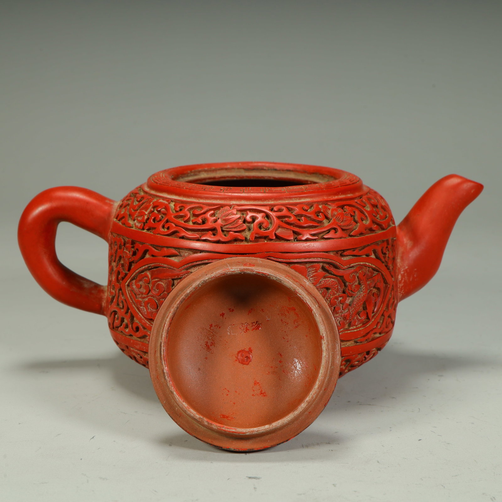 One teapot with carved red cloud and dragon patterns - 8