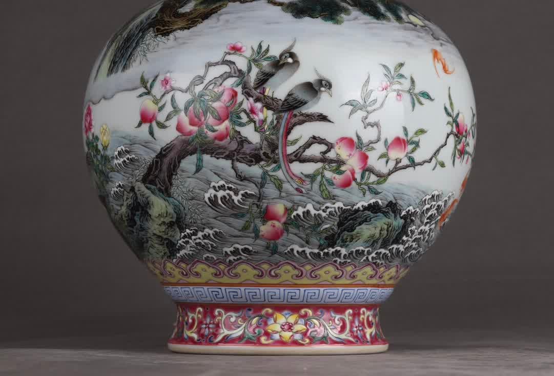 A Qingqilong rouge red ground famille rose double vase featuring poetry and prose of Fushan and - 8