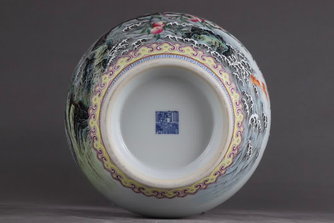 A Qingqilong rouge red ground famille rose double vase featuring poetry and prose of Fushan and - 9