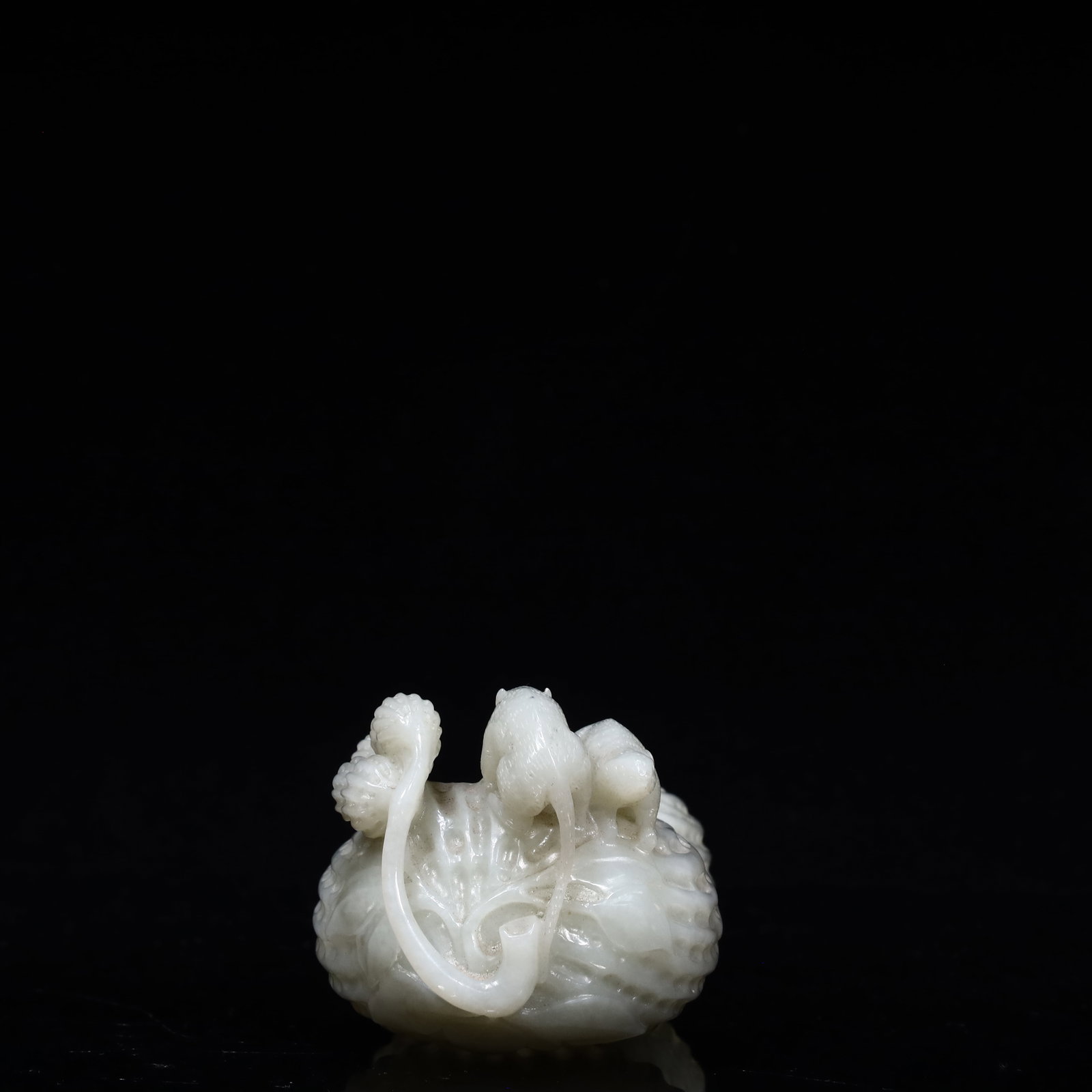 A Hetian jade peanut brush washer - 2