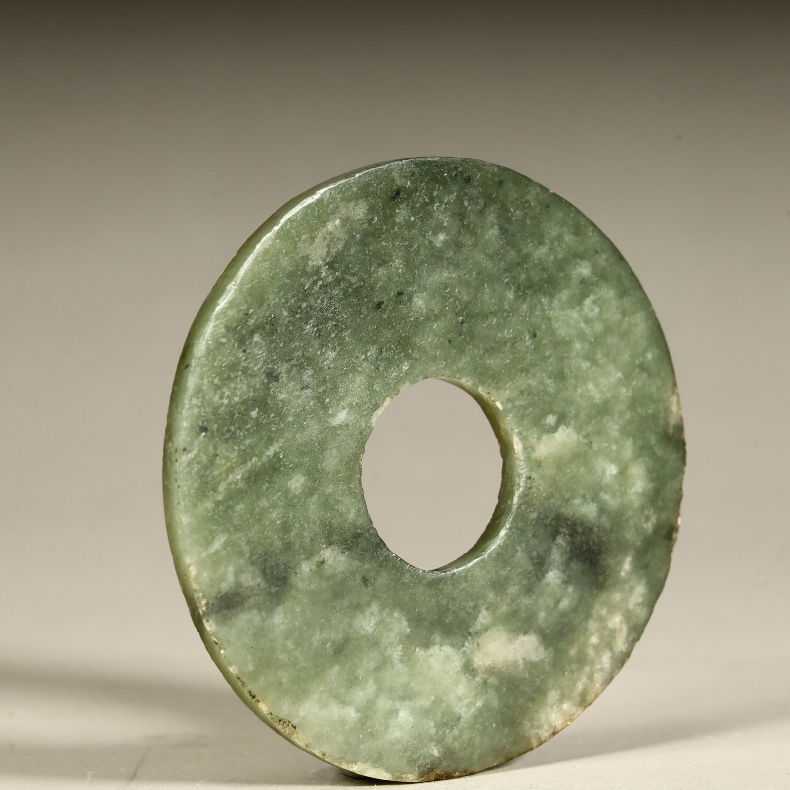 A Warring States Hetian jade disc is unfounded - 2