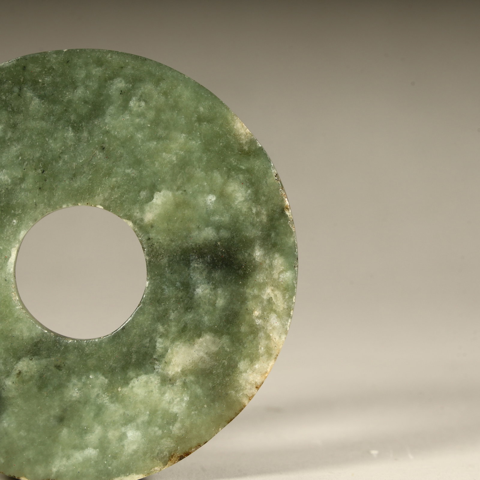 A Warring States Hetian jade disc is unfounded - 7