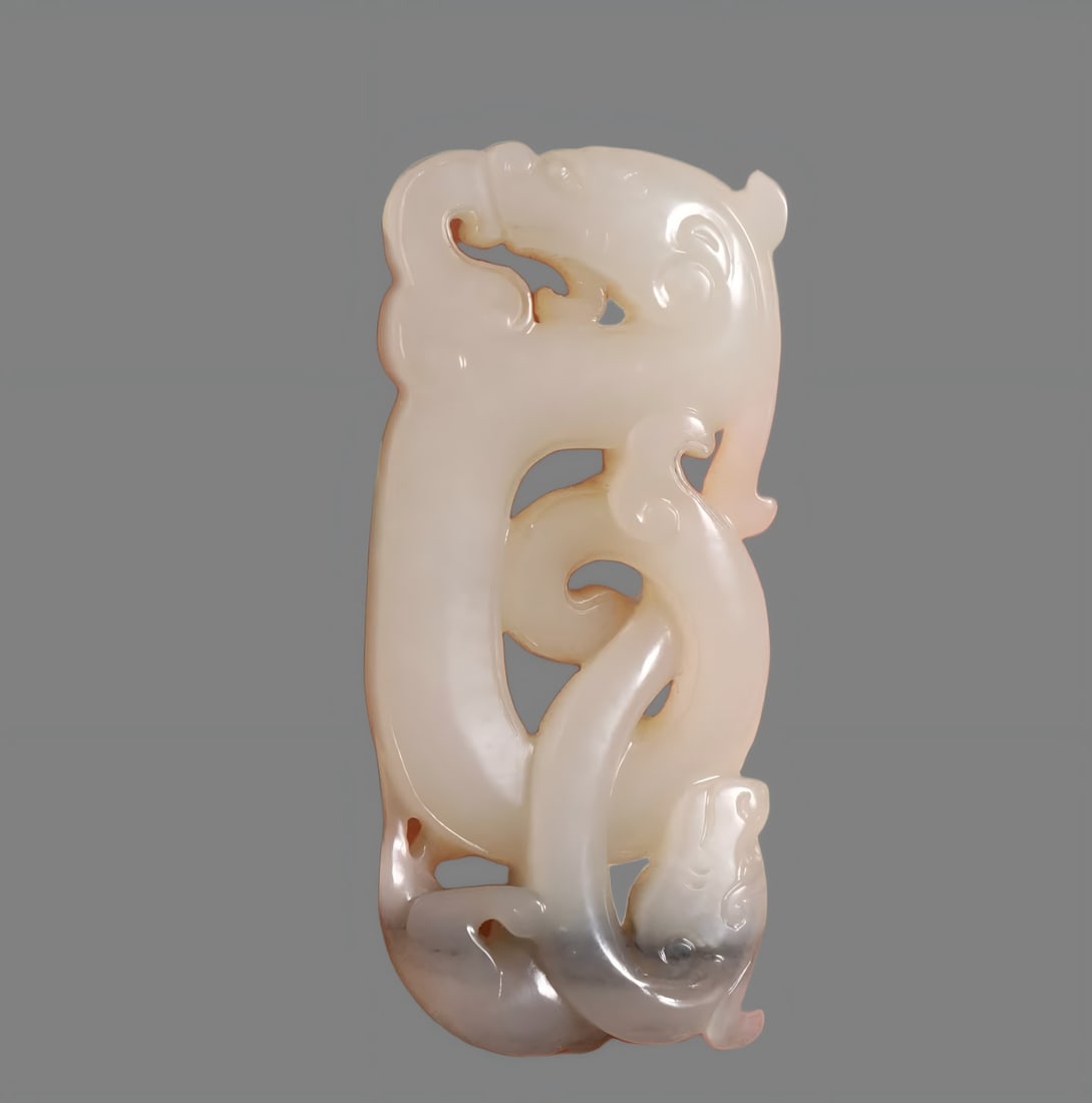 A Qing Dynasty Hetian blue-and-white seed jade double dragon zichen pendant: Qing Dynasty Hetian blue-and-white seed jade double dragon zichen pendant SIZE: 6.9x3.05x1.05cm (The Dimensions Of All Batches Are Manually Measured.If You Need More Detailed Information, Please