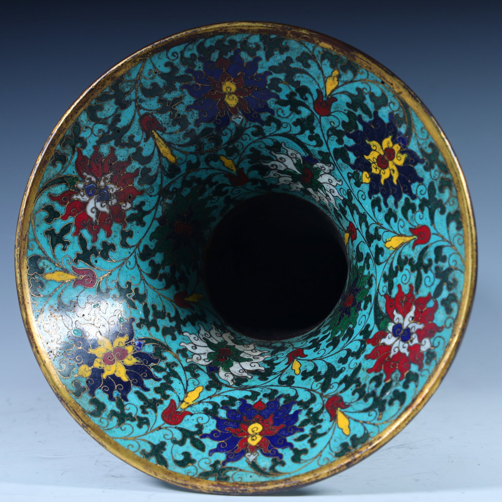 A Qing Dynasty cloisonne cloisonne enamel flower goblet - 8