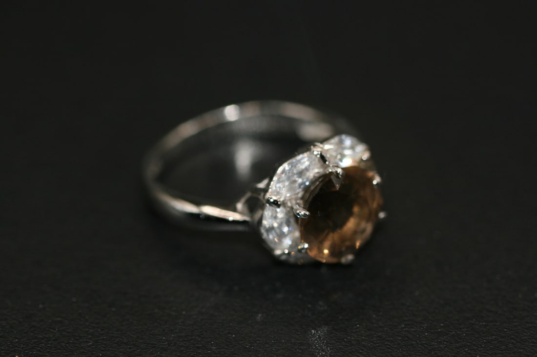 Smokey Topaze Cocktail CZ Rhinestone Ring Sterling 925 Silver size 9 .lot#95: Smokey Topaze Cocktail CZ Rhinestone Ring Sterling 925 Silver size 9 top measures 1/2" Wide