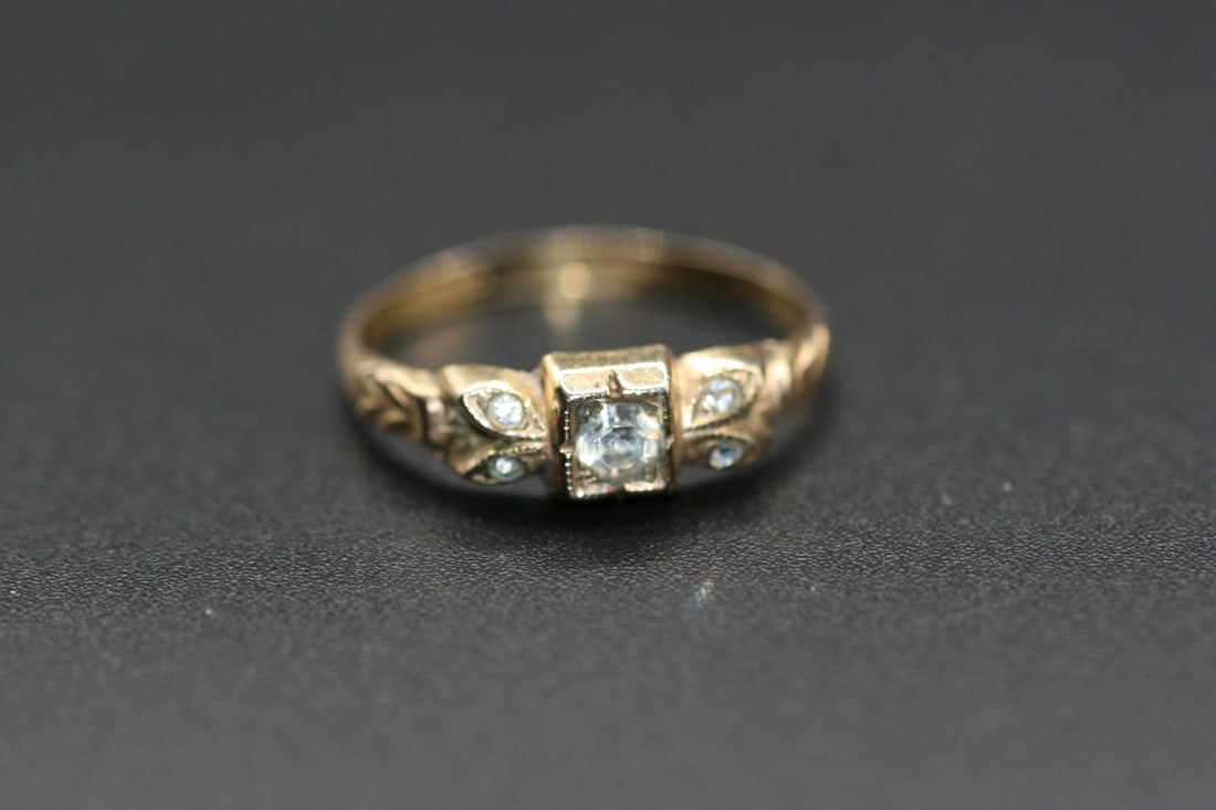 Gold Filled vintage ring size 8.5 .lot#345: Gold Filled vintage ring size 8.5 signed inside 1 20 Gold Filled
