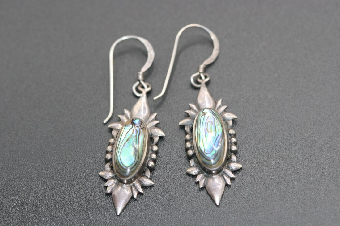 Abalone Paua Shell Sterling Silver 925 pierced earrings    .Lot#83 (1 of 3)