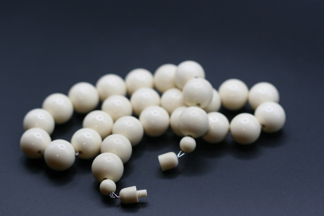 French Ivory Necklace vintage 15mm beads on chain barrel hidden clasp .Lot#102 (1 of 3)