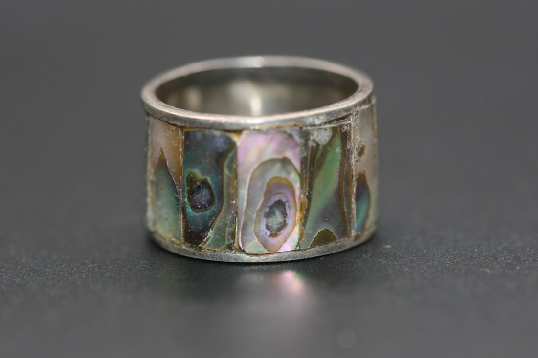 Mexico Signed JNM Abalone Ring Eagle 1 vintage size 7.5 .Lot#123 (1 of 5)