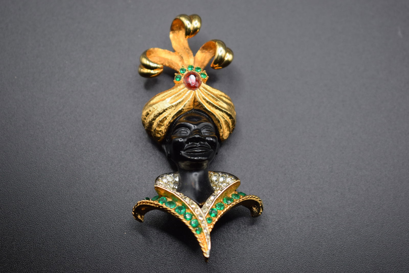 Boucher Blackamoor Vintage Signed Brooch Pin Magnificent     .Lot#155 (1 of 6)
