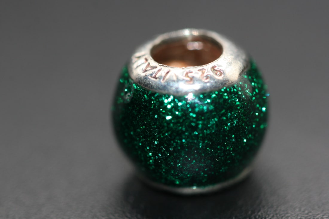 Bacio Italy Murano Glass Sterling Silver 925 Charm Bead For Pandora Chamilia .Lot#220: Bacio Italy Murano Glass Sterling Silver 925 Charm Bead For Pandora Chamilia Green The beads and charms are handmade in Italy from sterling silver with enamel, Murano glass, ceramic, pearl, cubic zirc