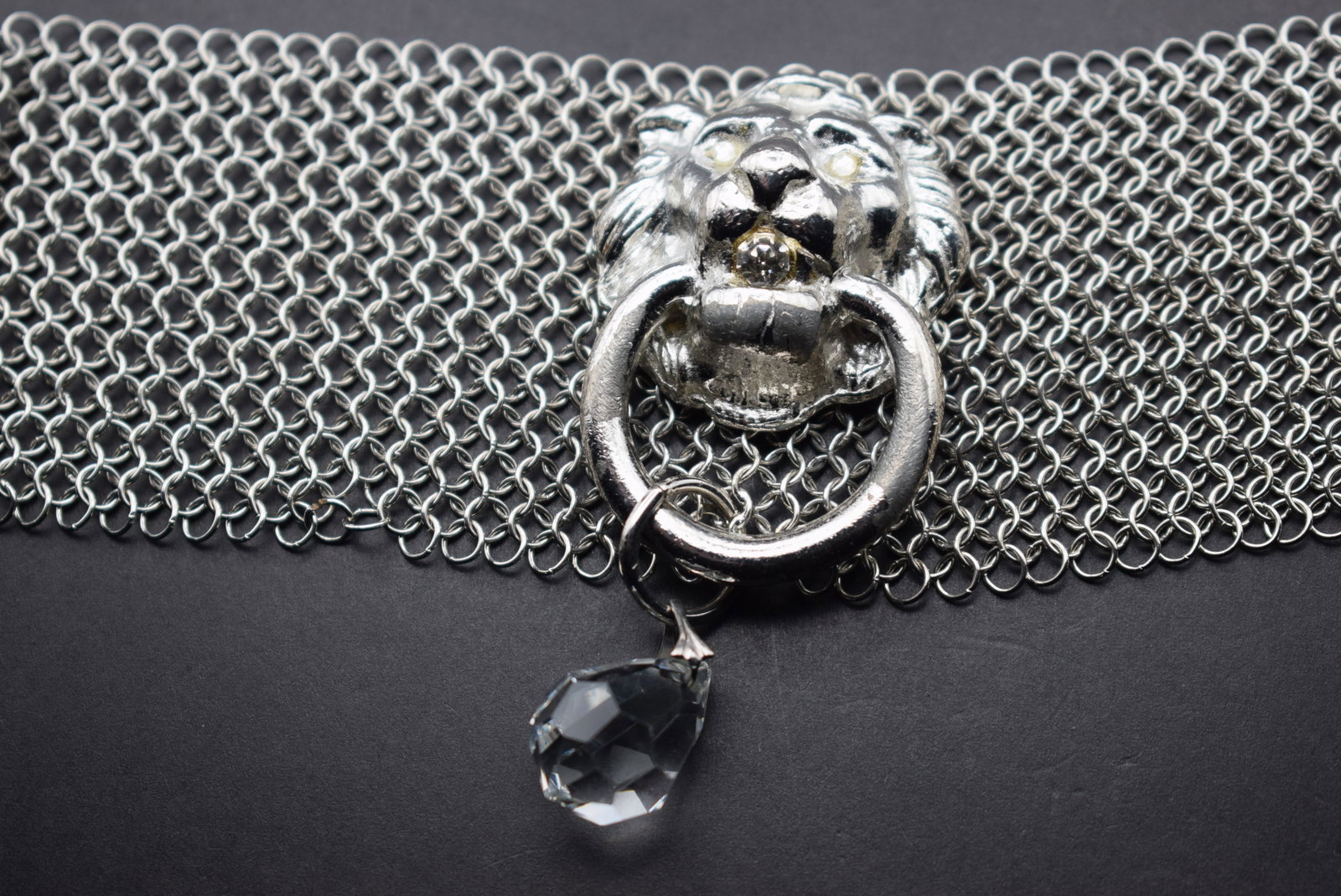 Lion Crystal Chain Mail Wide 2" bracelet Lot 401: Lion Crystal Chain Mail Wide 2" bracelet 7" Long