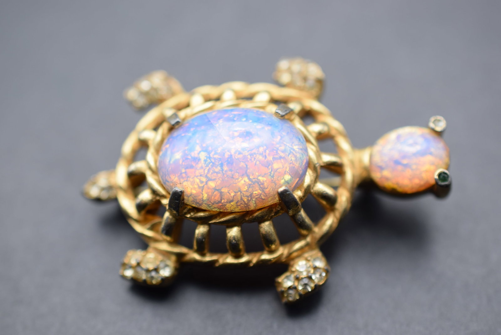 Rare Turtle Kramer Of NY Faux Opal Brooch Pin Vintage Lot 514 (1 of 6)