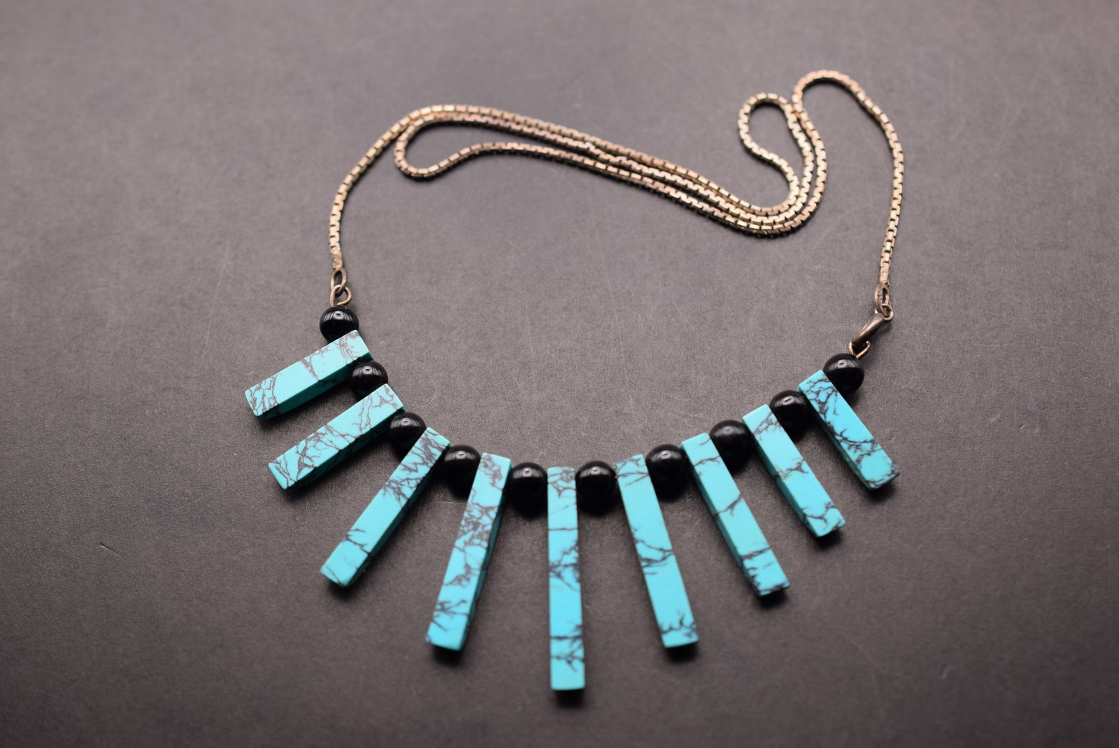 Turquoise Glass Sterling Silver 925 Necklace Cool Vintage Lot 627: Turquoise Glass Sterling Silver 925 Necklace Cool Vintage measures 15" long and drops 1 1/8" in front Black onyx spacer beads signed 925 on the chain at clasp