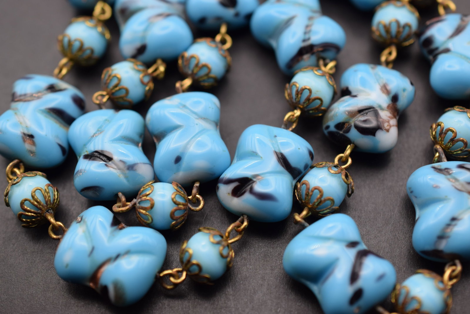 Turquoise Murano Art Glass Necklace Vintage Lot 637: Turquoise Murano Art Glass Necklace Vintage measures 24" Long Double Capped Beauty !