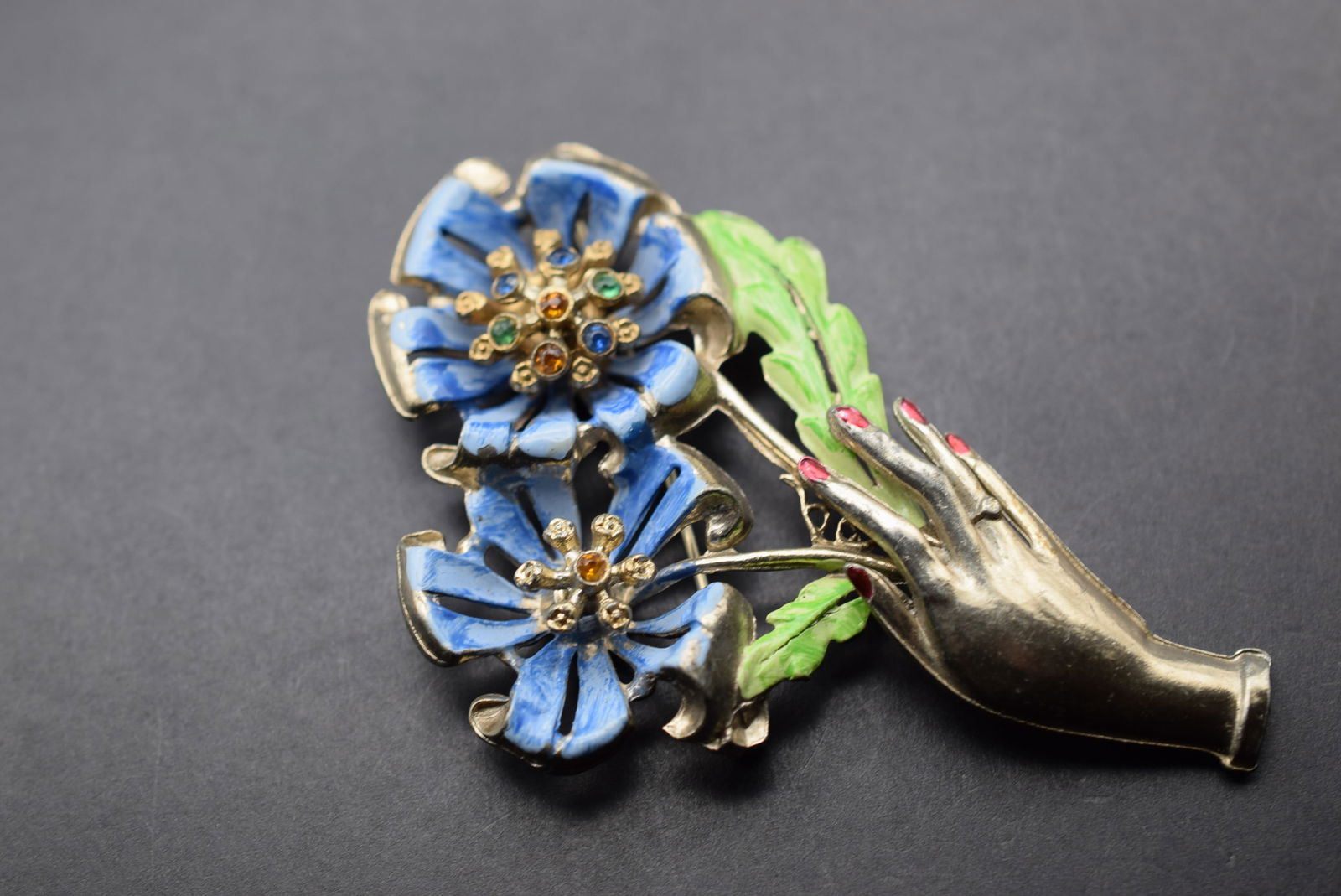 Hand Painted Hand Flower Brooch Pin 1940's Vintage Lot 648 (1 of 2)