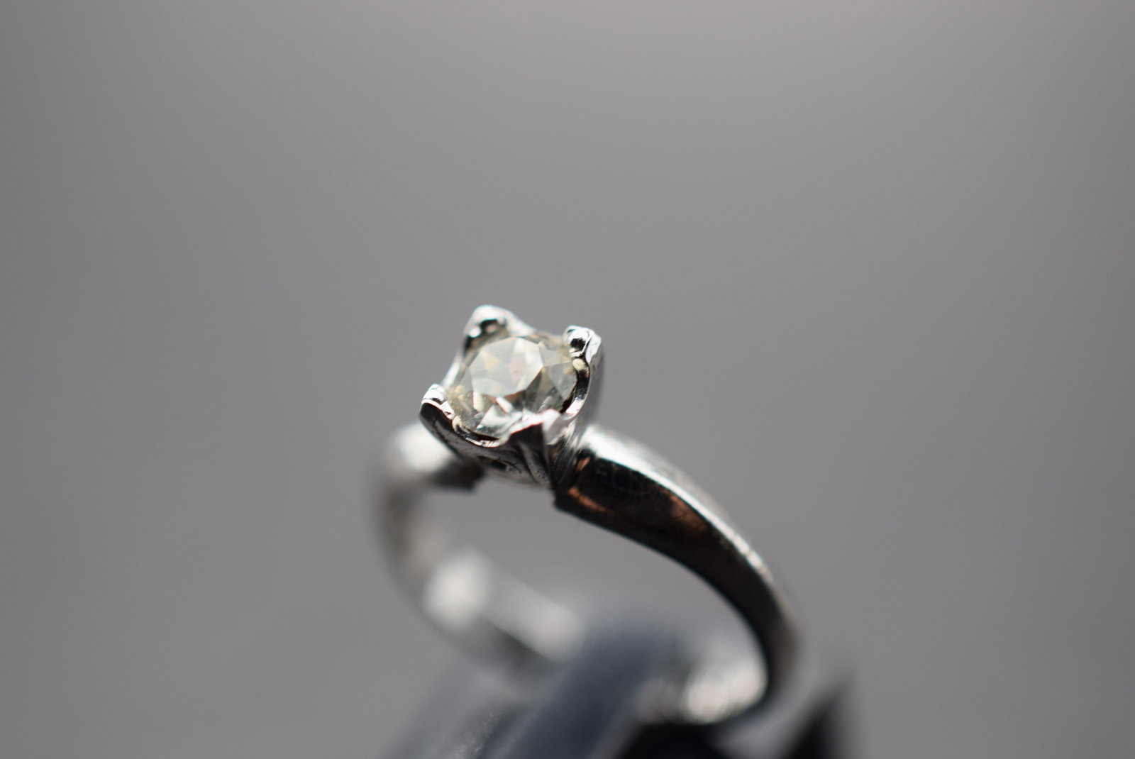 14K Gold Filled Sterling Solitaire CZ Ring Vintage Size 4 Lot 761 (1 of 4)