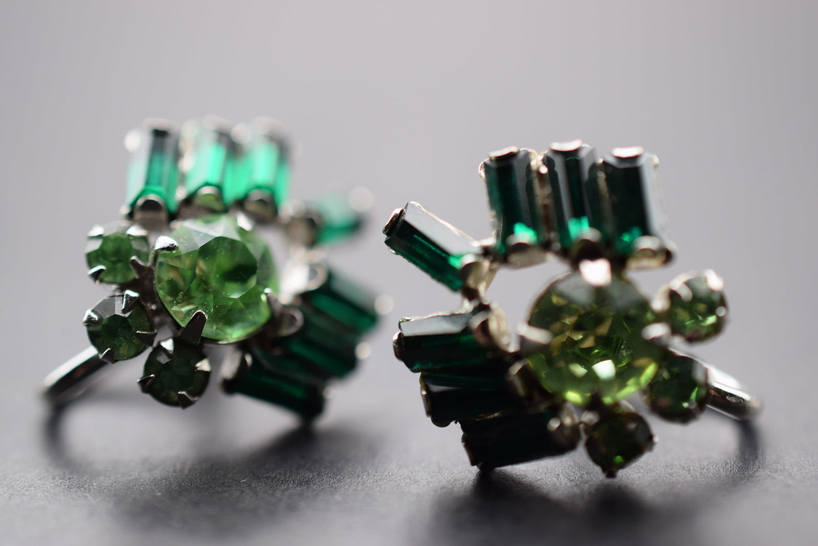 Sherman Rhinestone Vintage Screwback Earrings 1950's Signed Lot 776: Sherman Rhinestone Vintage Screwback Earrings 1950's Signed Sherman measures 3/4" x 3/4" signed sherman on the backs