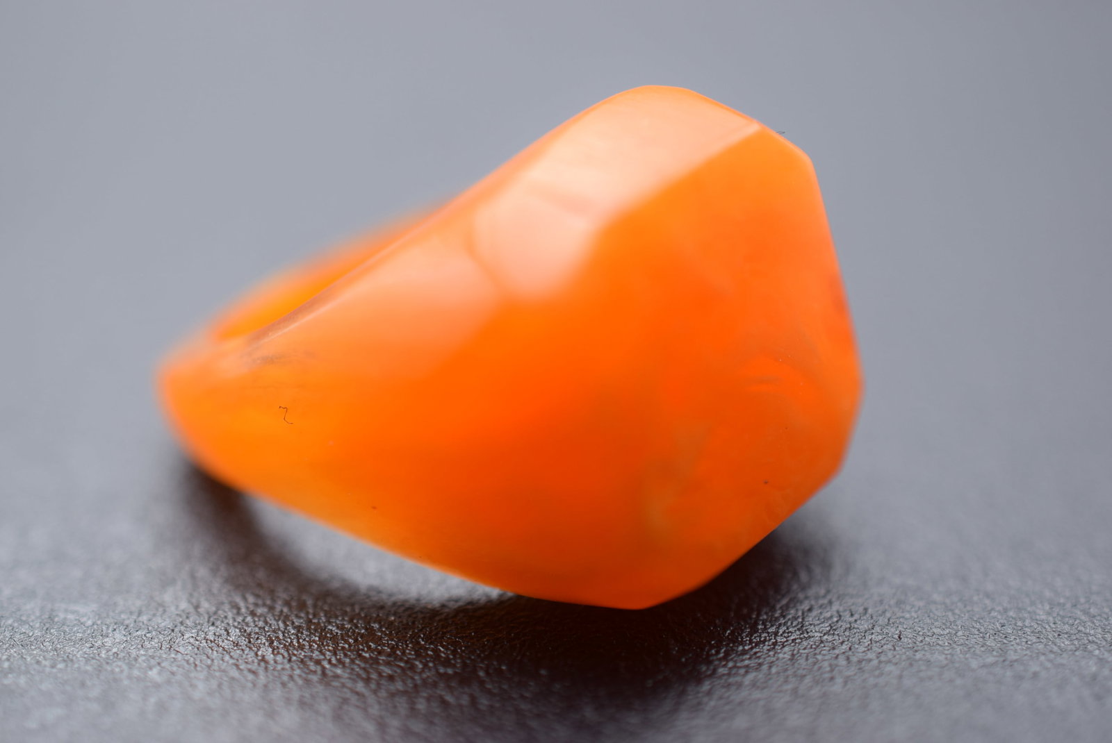 Faux Amber Bakelite 1960's Ring Size 6 vintage Lot 904 (1 of 6)