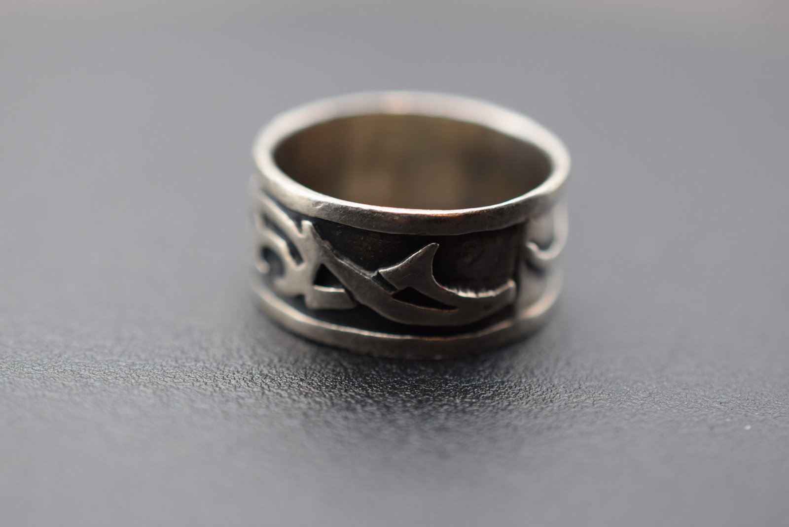 Celtic Band Sterling Silver 925 Ring Vintage Size 7.25  Lot 1046 (1 of 3)