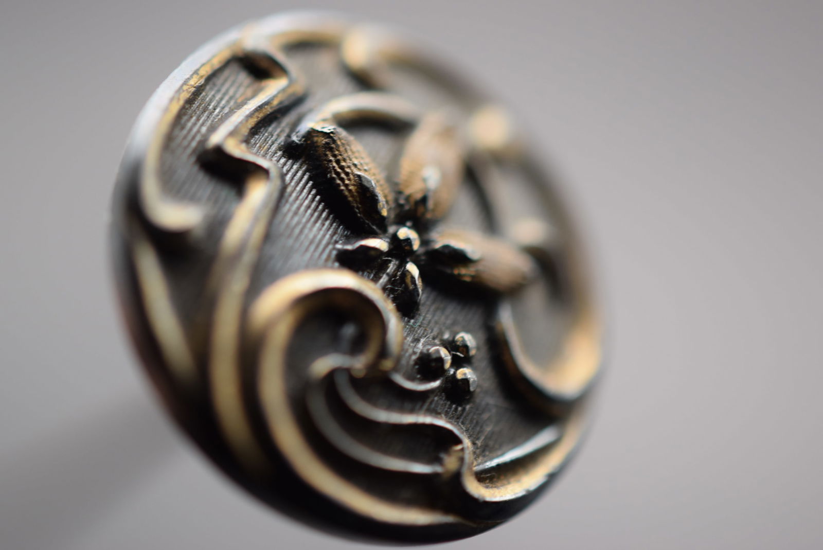 Victorian Hat Pin Vintage Old Jet Carved Lot 1225 (1 of 5)