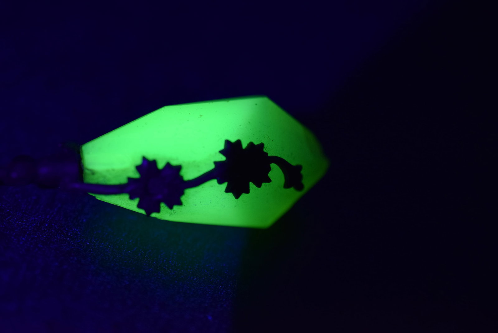 Victorian Hat Pin Vintage Old Vaseline Uranium Glass Lot 1241 (1 of 5)