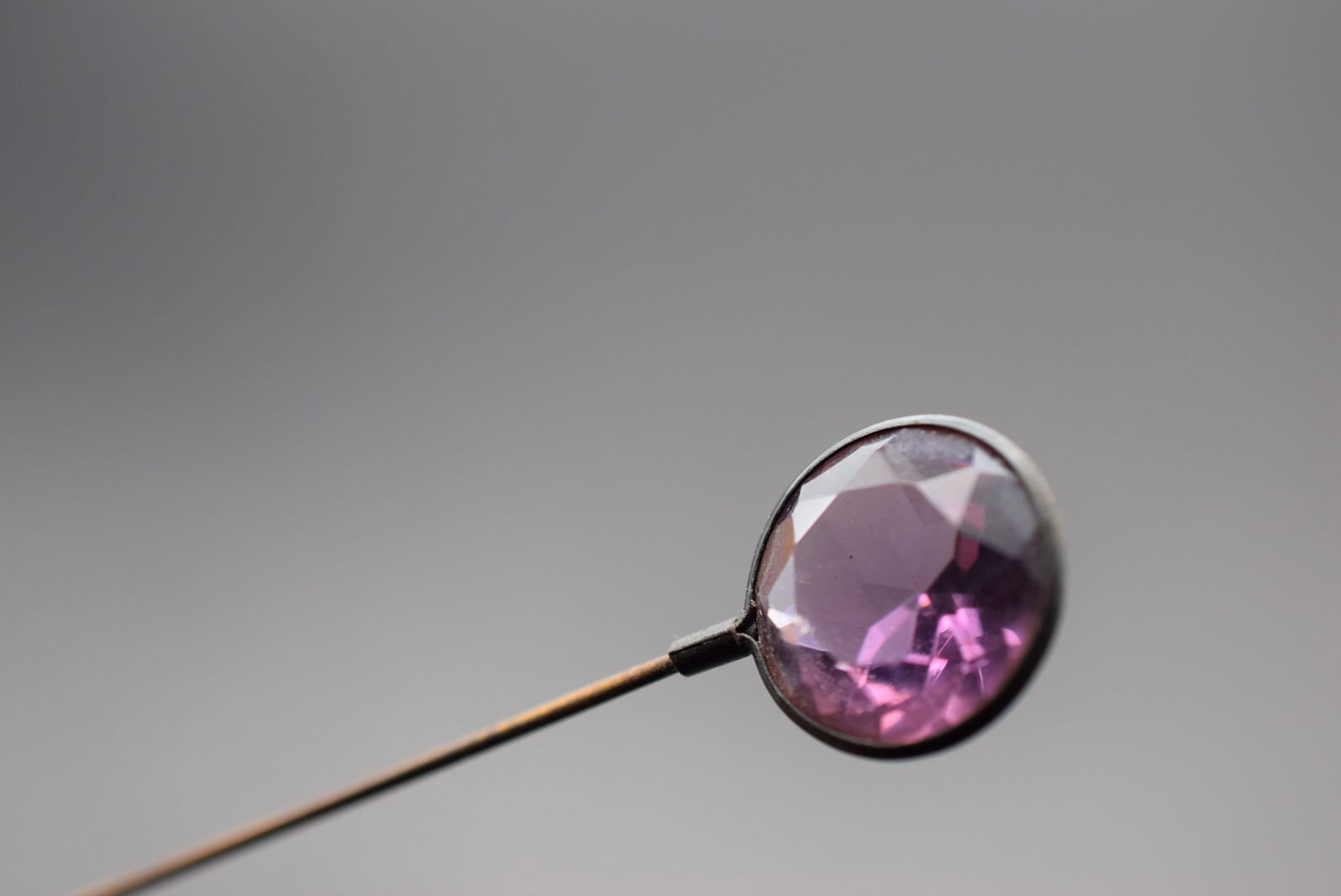 Victorian Hat Pin Vintage Old Amethyst Glass Lot 1244 (1 of 8)