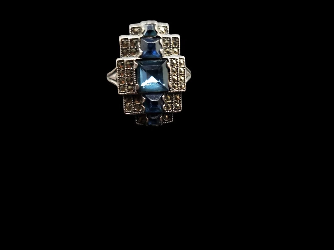 Marcasite Sterling Silver 925 Ring Blue CZ Size 6.75 .lot#41: Marcasite Sterling Silver 925 Signed Sterling inside, Ring Blue CZ Size 6.75 top measures 7/8" x 5/8"