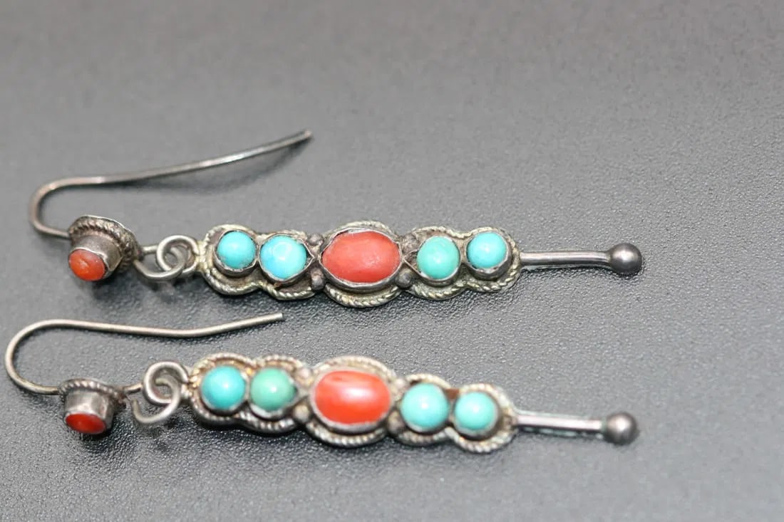Coral Turquoise Navajo Drop Pierced Sterling Earrings Vintage .lot#283: Coral Turquoise Navajo Drop Pierced Sterling Earrings Vintage unmarked silver measures 1 1/2" long without the pierced hook bale
