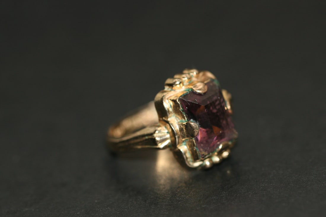 Early Vintage C&C 1/20th 10K Gold Filled Amethyst Ring Size 7.5    Lot#431 (1 of 2)