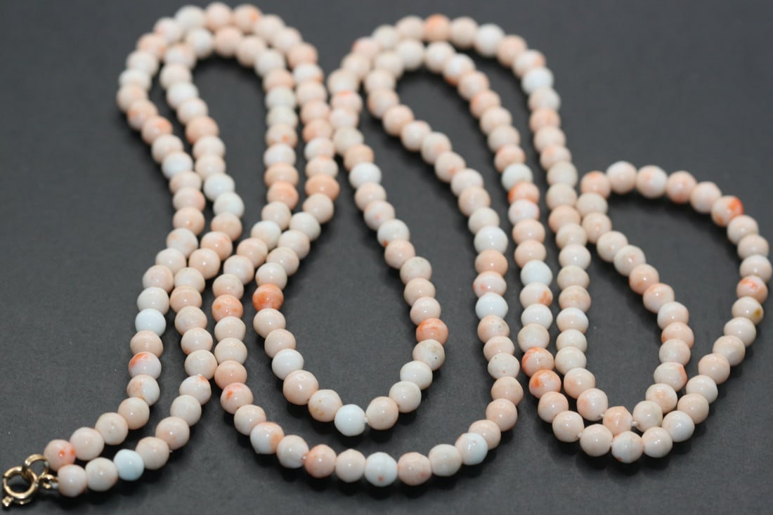 Pink Coral 47" flapper necklace beads measure 5.5mm Lot511: Pink Coral 47" flapper necklace beads measure 5.5mm