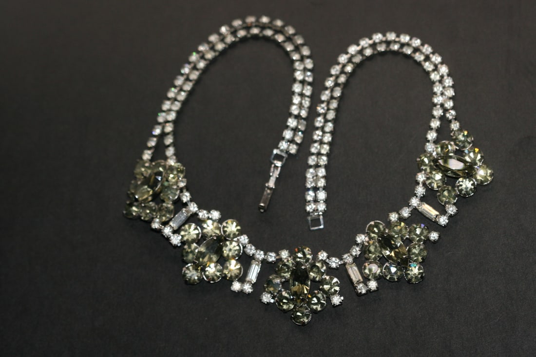 Rhinestone Black Diamond Signed Belle Vintage Necklace Lot 620: Rhinestone Black Diamond Signed Belle Vintage Necklace measures 14" long