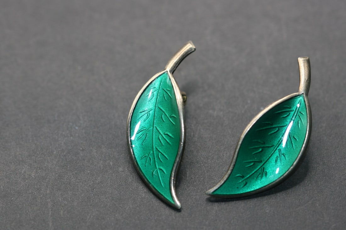 David Andersen sterling Silver 925 Vermeil Enamel Green Clip Earrings Lot 749 (1 of 3)