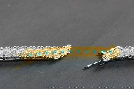 1960's Enamel Barrette vintage Lot 1210: 1960's Enamel Barrette vintage measures 2 3/8" x 3/8"