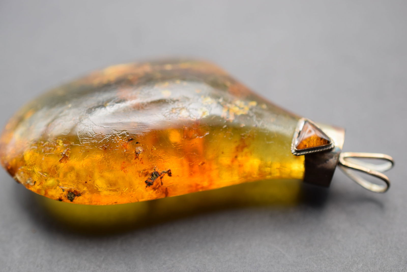 14KT Gold Baltic Amber Pendant Magnificent ! Lot 79 (1 of 15)