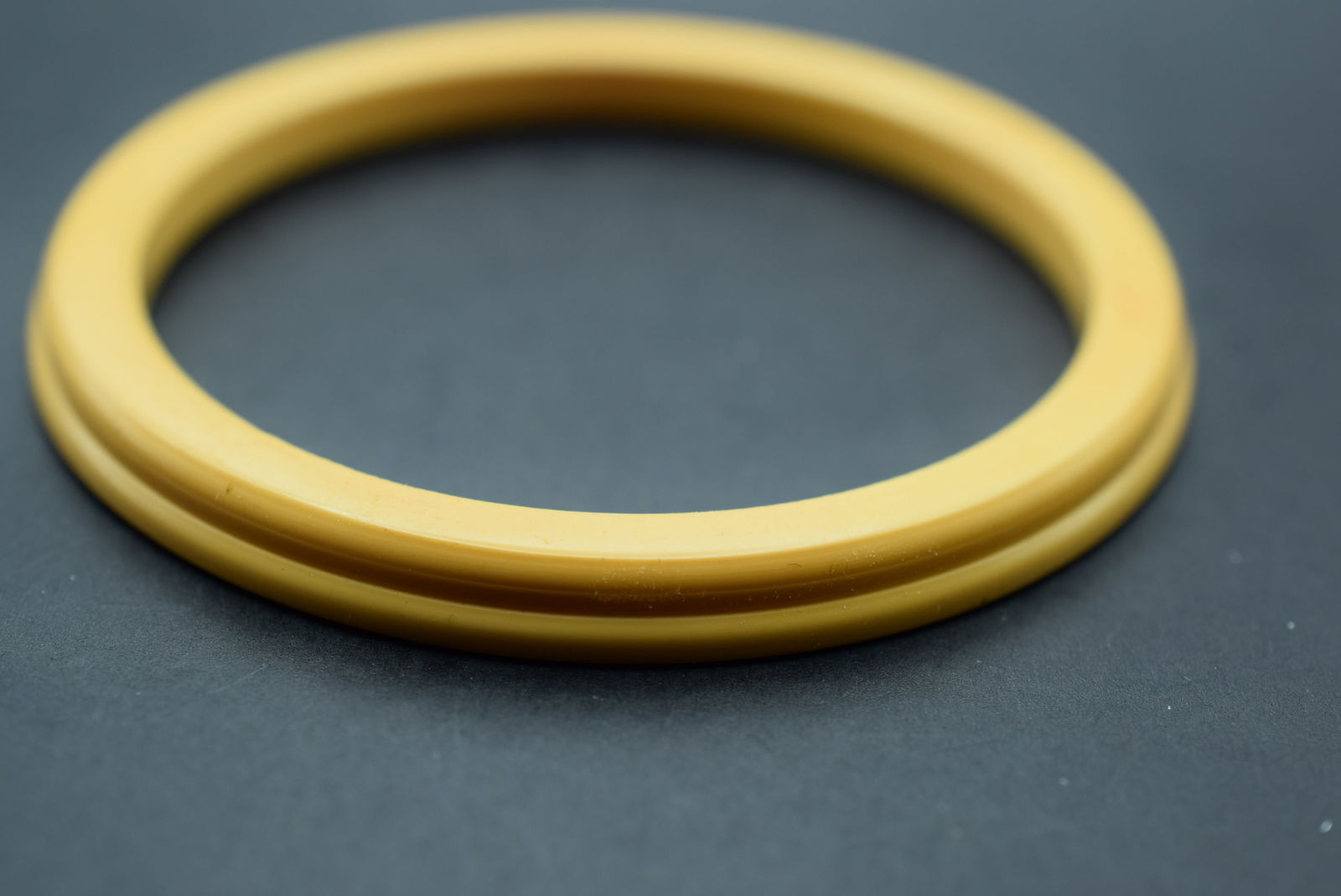 Bakelite Bangle Bracelet Vintage Lot 98 (1 of 3)