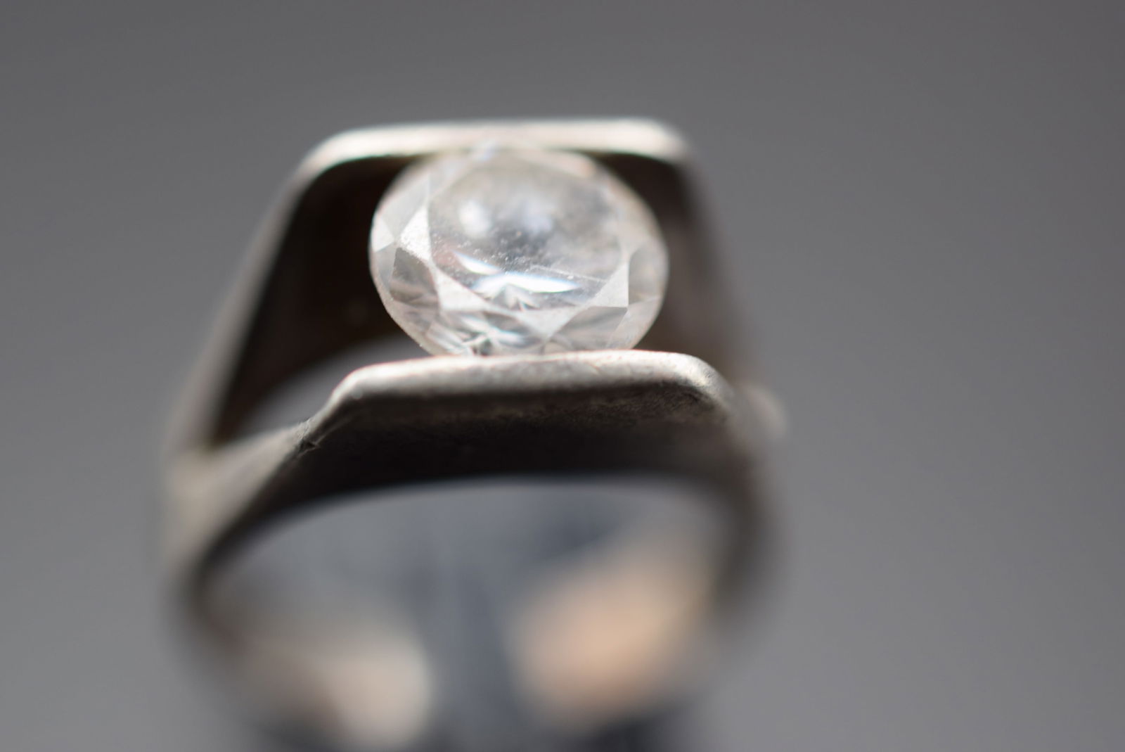 CZ Solitaire Sterling Silver 925 Ring Size  6.75   Lot 261 (1 of 5)