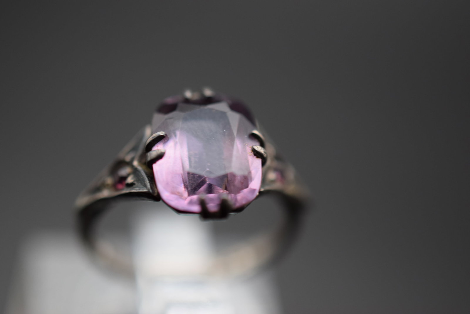 Amethyst CZ Vintage Sterling Silver 925 Ring Size 3.75 Lot 333: Amethyst CZ Vintage Sterling Silver 925 Ring Size 3.75 Weighs 1.87 grams Top measures 1/2" signed Sterling Silver G.S.
