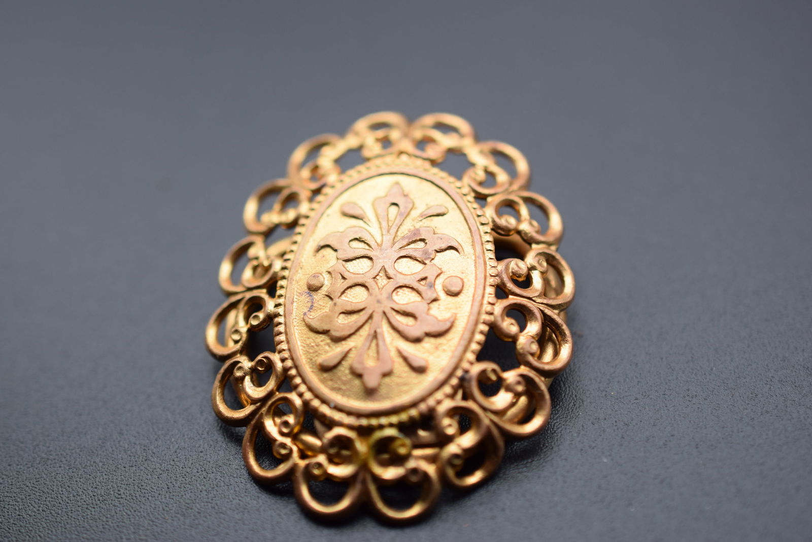 Brevet SGDG Scarf Clip Vintage 1940's  Lot 604 (1 of 3)