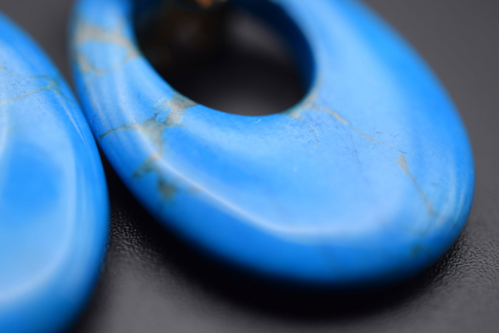 Stone Turquoise Color Hoop Pierced Earrings   Lot 663 (1 of 3)