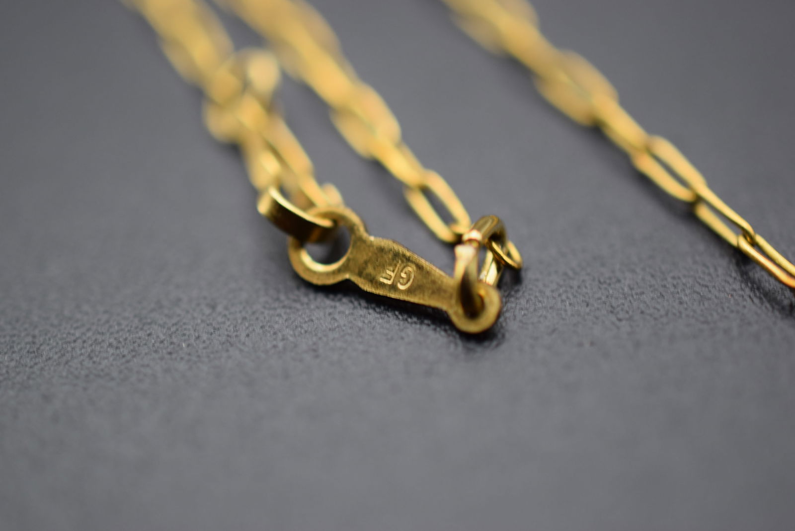 Coro Vintage Fine Chain Signed 1940's Gold Filled Lot 679: Coro Vintage Fine Chain Signed 1940's Gold Filled measures 15" Long signed Coro GF