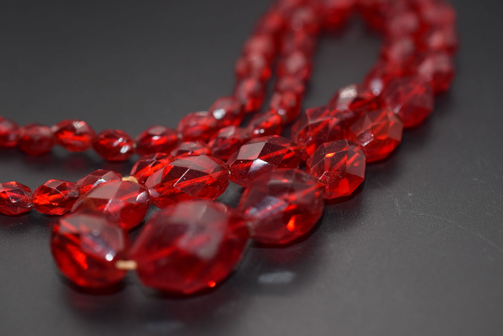 Blood Red Siam Crystal Necklace Vintage Lot 819: Blood Red Siam Crystal Necklace Vintage measures 25" Long