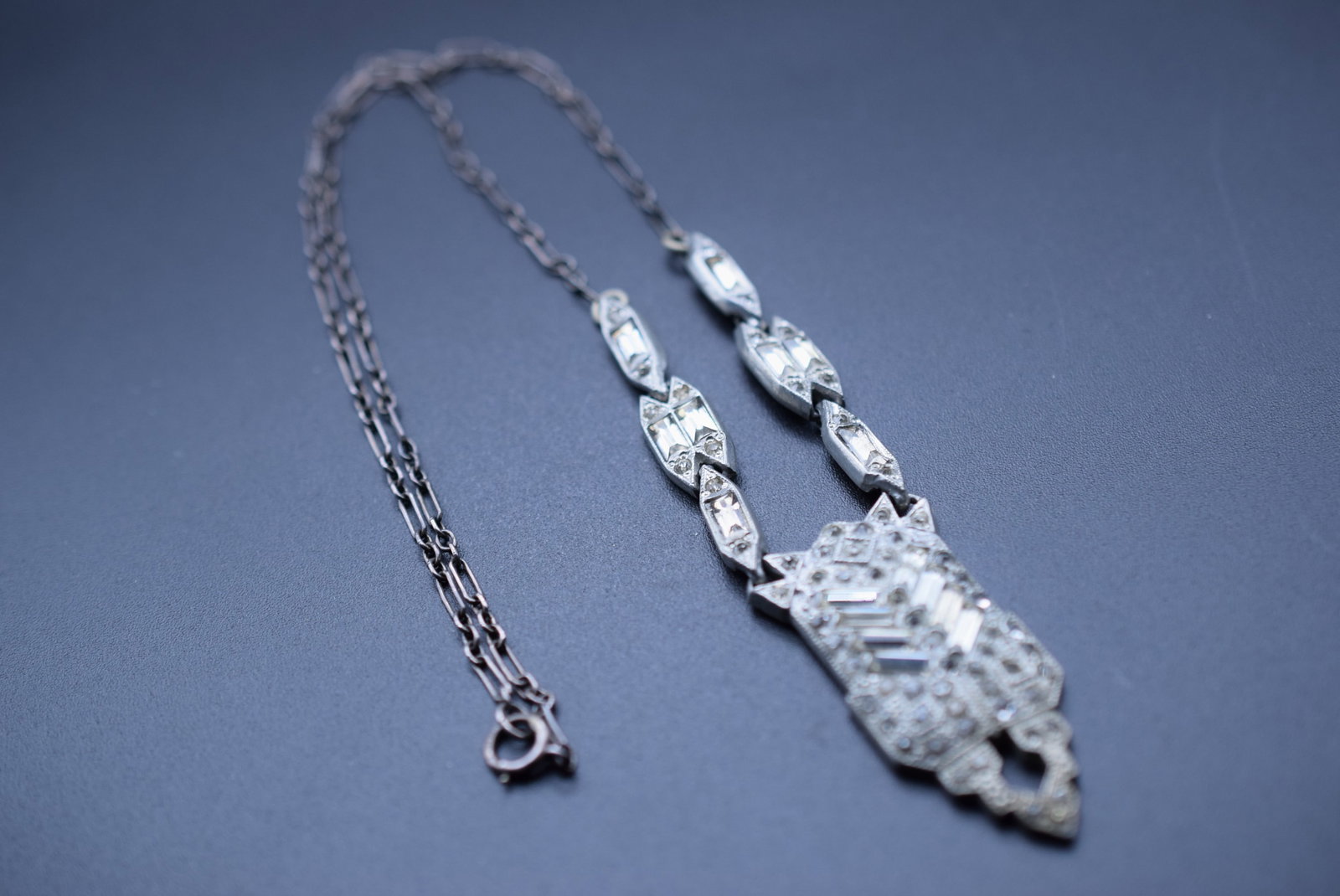1930's Diamante Paste Rhinestone Sterling Necklace Vintage Lot 856: 1930's Diamante Paste Rhinestone Sterling Necklace Vintage Chain measures 17" long the Pendant drop measures 1 3/4" x, 3/4" signed Sterling on the clasp, only the chain is sterling