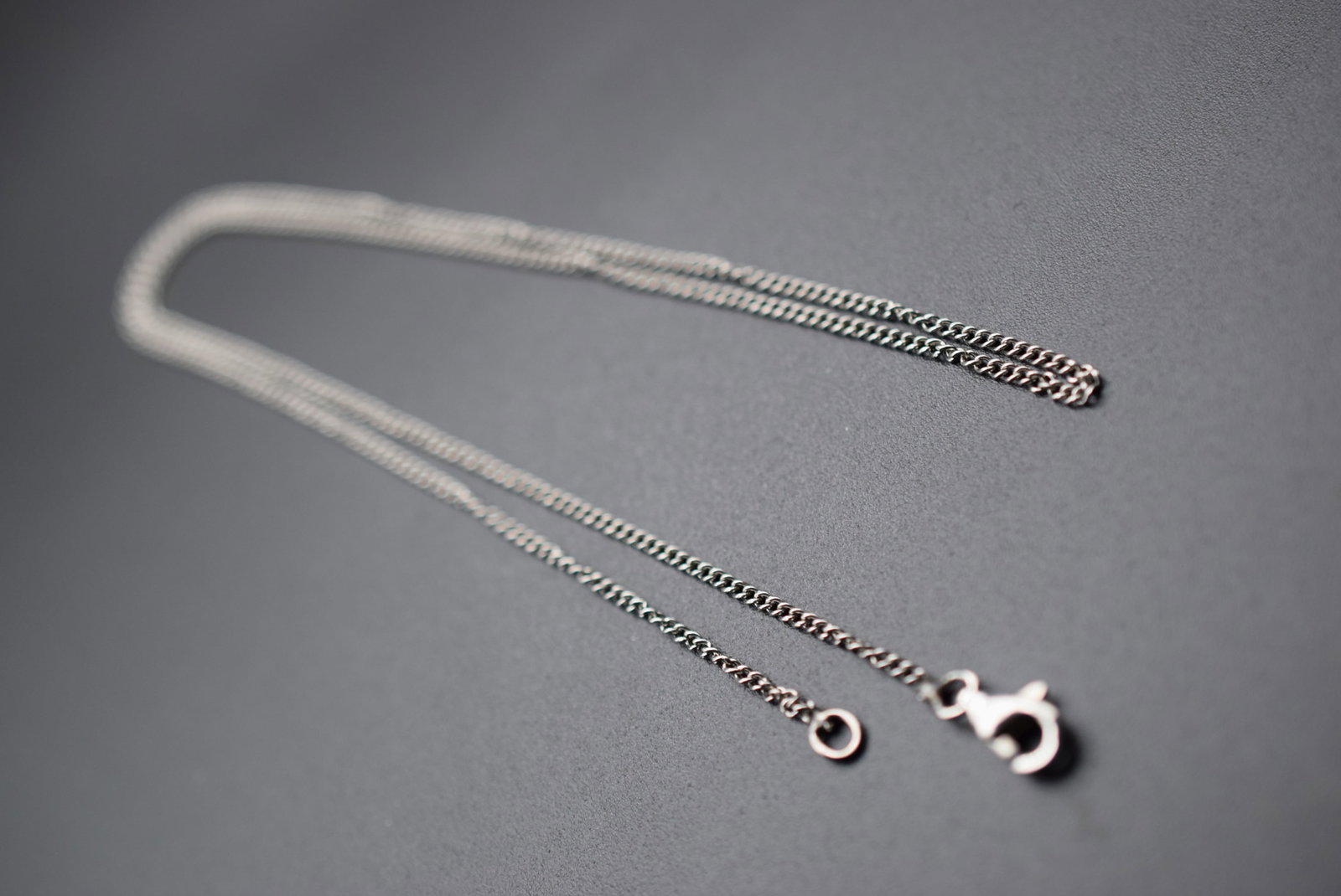 Chain Necklace Silver 18" long Lot 939: Chain Necklace Silver 18" long unsigned