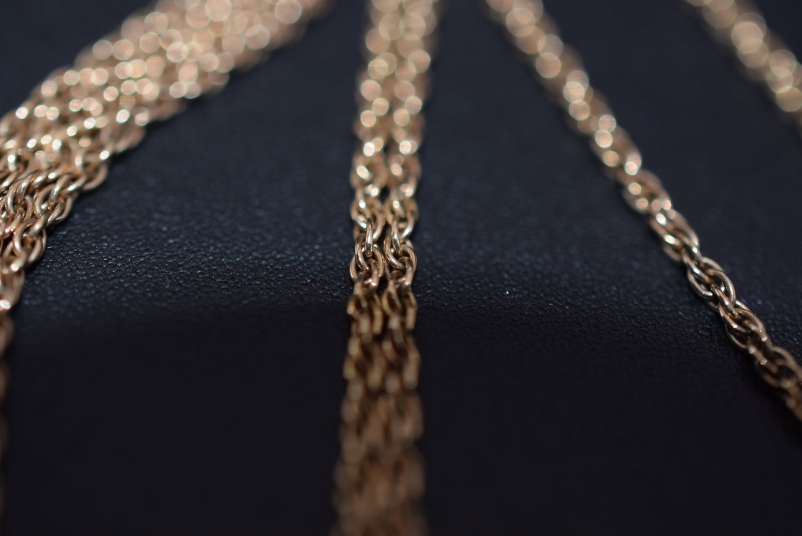 Necklace Chain Gold Filled 12K Lot 959: Necklace Chain Gold Filled 12K Weighs 3.79 grams measures 22" long signed 1/20 12K G.F.