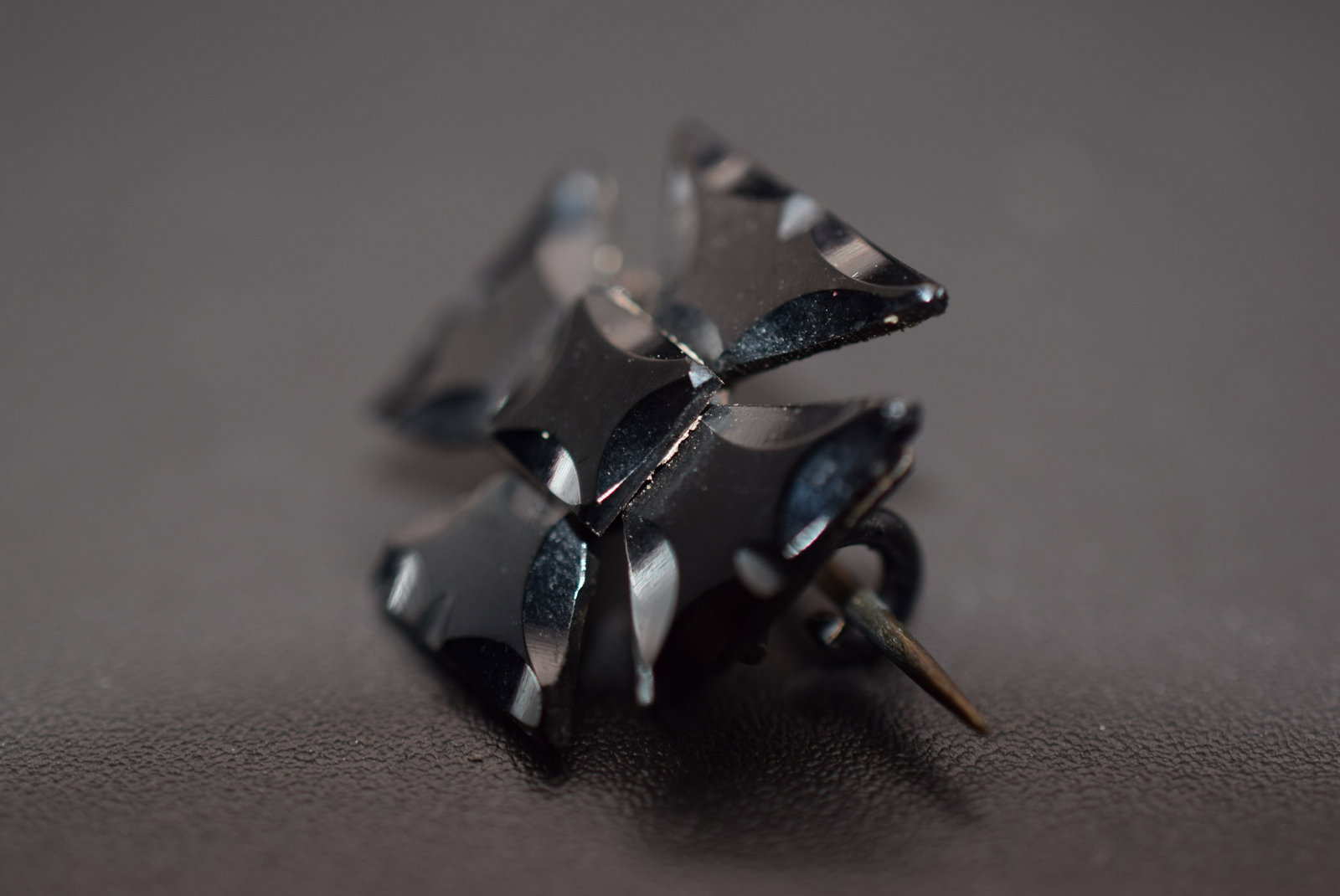 Victorian Vintage Maltese Cross Faceted Jet Brooch Pin Sweetheart Scatter Lot 979: Victorian Vintage Maltese Cross Faceted Jet Brooch Pin Sweetheart Scatter measures 5/8" x 5/8"