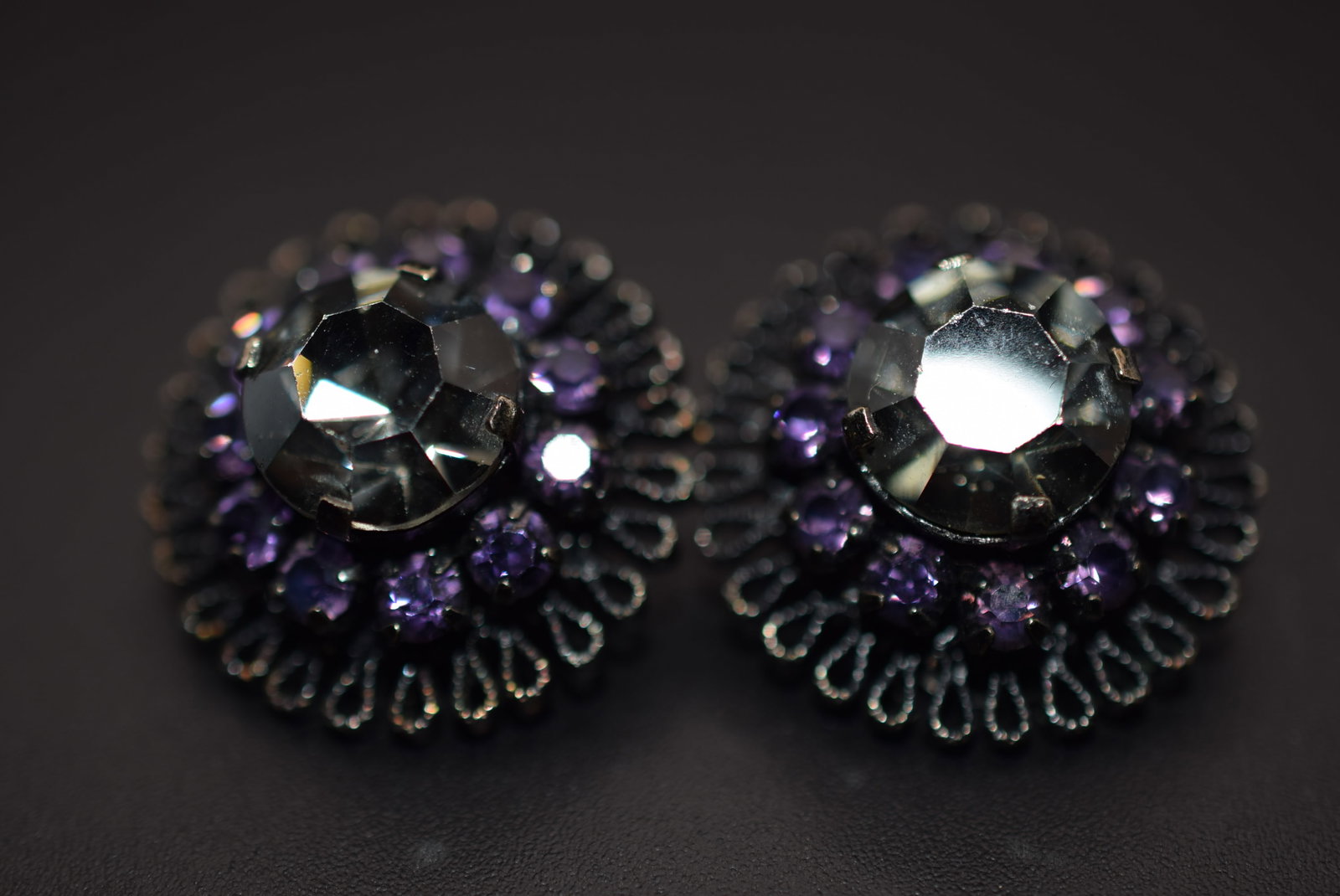 Filgree Clip Japanned Rhinestone Clip Earrings Lot 1000: Filgree Clip Japanned Rhinestone Clip Earrings measures 1" in diameter