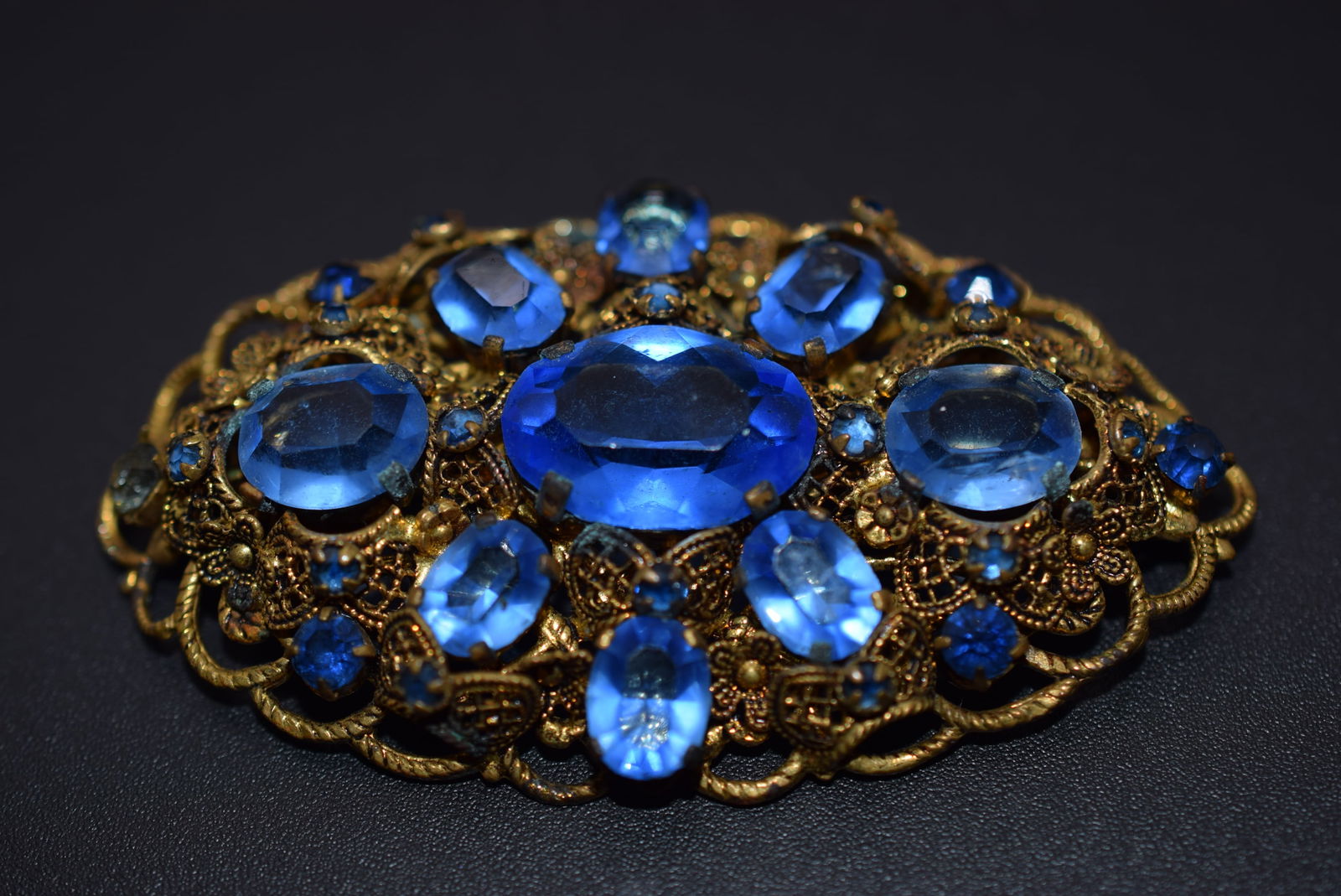 Czech Filigree No.75 Rhinestone Vintage Brooch Pin   Lot 1144 (1 of 2)